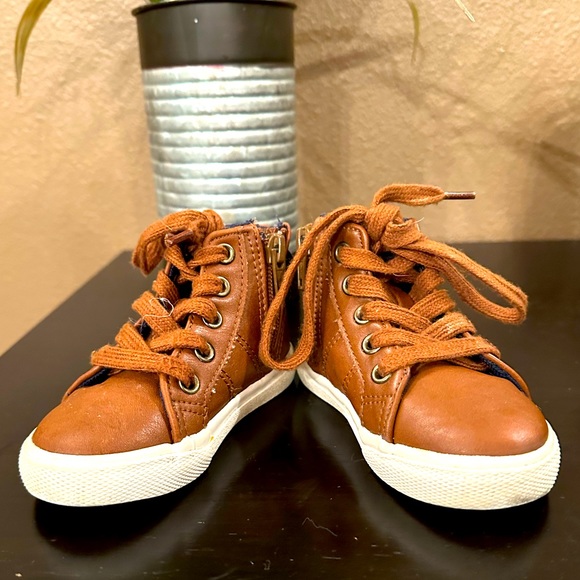 Cat & Jack Toddler Shoes - Picture 1 of 5